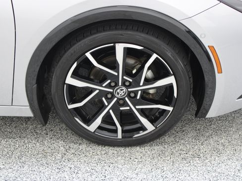 Certified 2024 Toyota Prius Prime Premium w/ Advanced Technology Package FWD image 5
