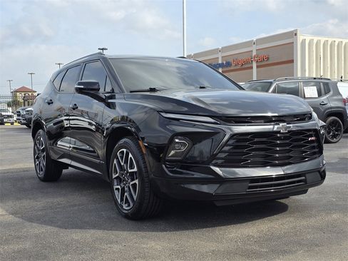 Used 2024 Chevrolet Blazer RS w/ Driver Confidence II Package image 3