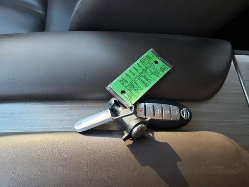 Used 2017 Nissan Murano SL image 19