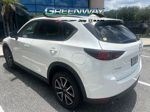 Used 2018 MAZDA CX-5 Touring w/ Preferred Equipment Package FWD image 5