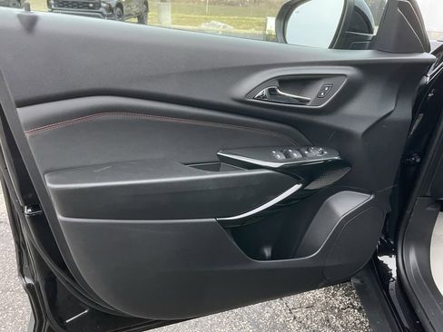 New 2026 Chevrolet Trax RS w/ Sunroof Package image 9