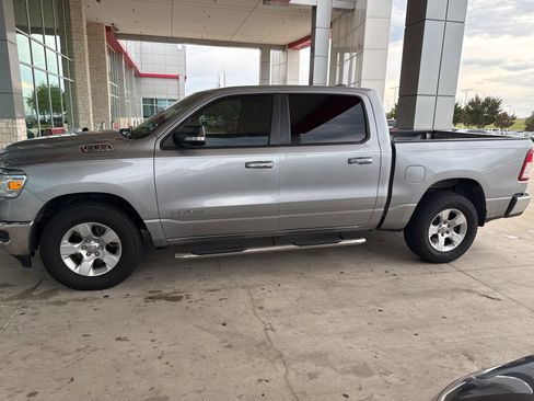 Used 2019 RAM 1500 Big Horn RWD image 3