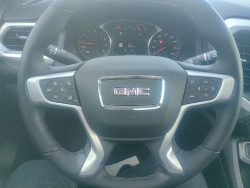 Used 2023 GMC Acadia SLT w/ Elevation Edition image 27