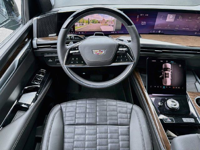 Used 2026 Cadillac Escalade Platinum Sport AWD/4WD image 24