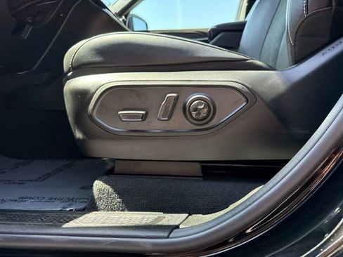 New 2026 Jeep Grand Cherokee L 4WD image 9