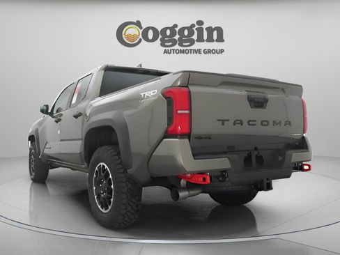 New 2025 Toyota Tacoma TRD Off-Road image 13