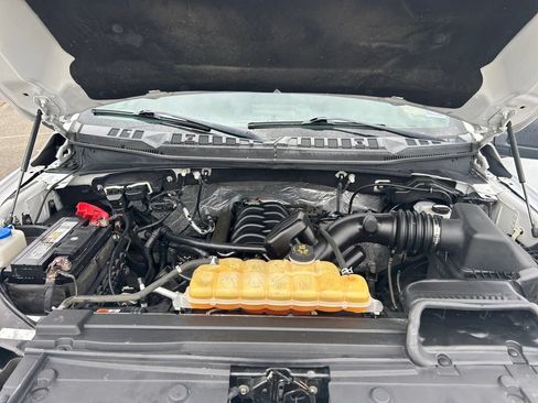Used 2016 Ford F150 XLT w/ Equipment Group 302A Luxury AWD/4WD image 29