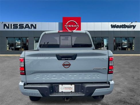 Used 2022 Nissan Frontier PRO-4X w/ Pro-4X Premium Package image 7