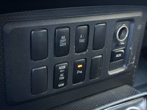 Used 2008 Toyota FJ Cruiser 4WD image 26