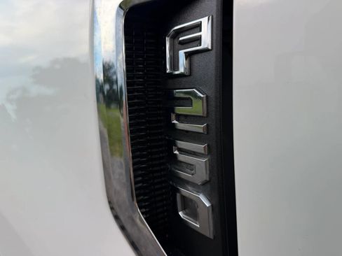 Used 2020 Ford F250 XLT w/ XLT Value Package AWD/4WD image 24