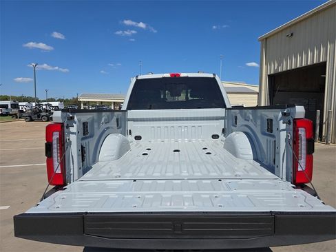 New 2026 Ford F250 Platinum image 12