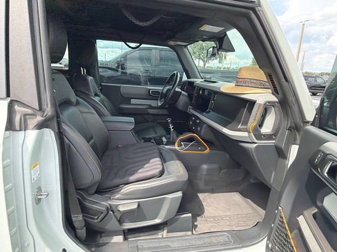 Used 2022 Ford Bronco Badlands AWD/4WD image 7