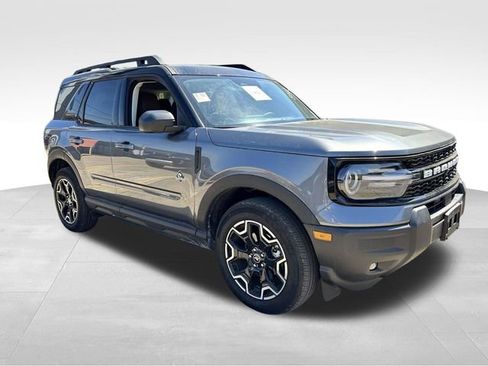 Used 2025 Ford Bronco Sport Outer Banks AWD/4WD image 5