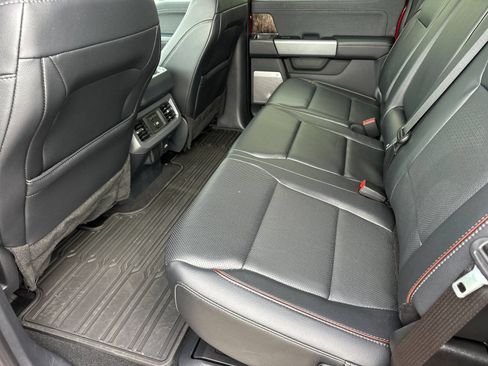 Used 2024 Ford F250 Lariat w/ Sport Appearance Package AWD/4WD image 11