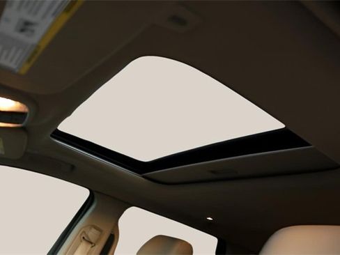 Used 2022 Jeep Grand Cherokee Limited image 12