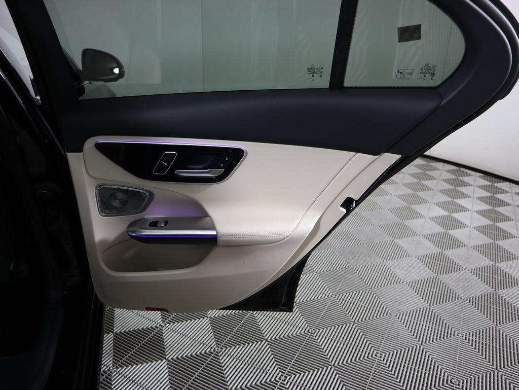 Used 2026 Mercedes-Benz C 300 Sedan image 28