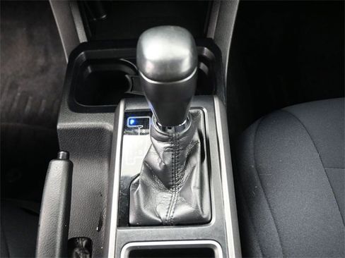 Used 2020 Toyota Tacoma TRD Sport image 4