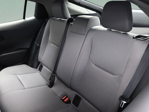 Used 2025 Toyota Prius LE FWD image 32