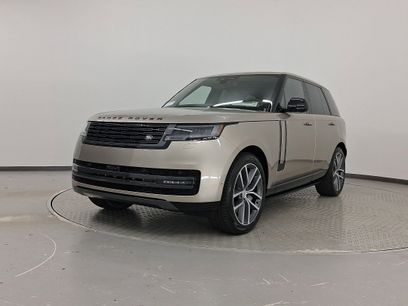New 2025 Land Rover Range Rover SE