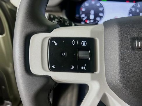 Used 2025 Land Rover Defender 110 S image 10