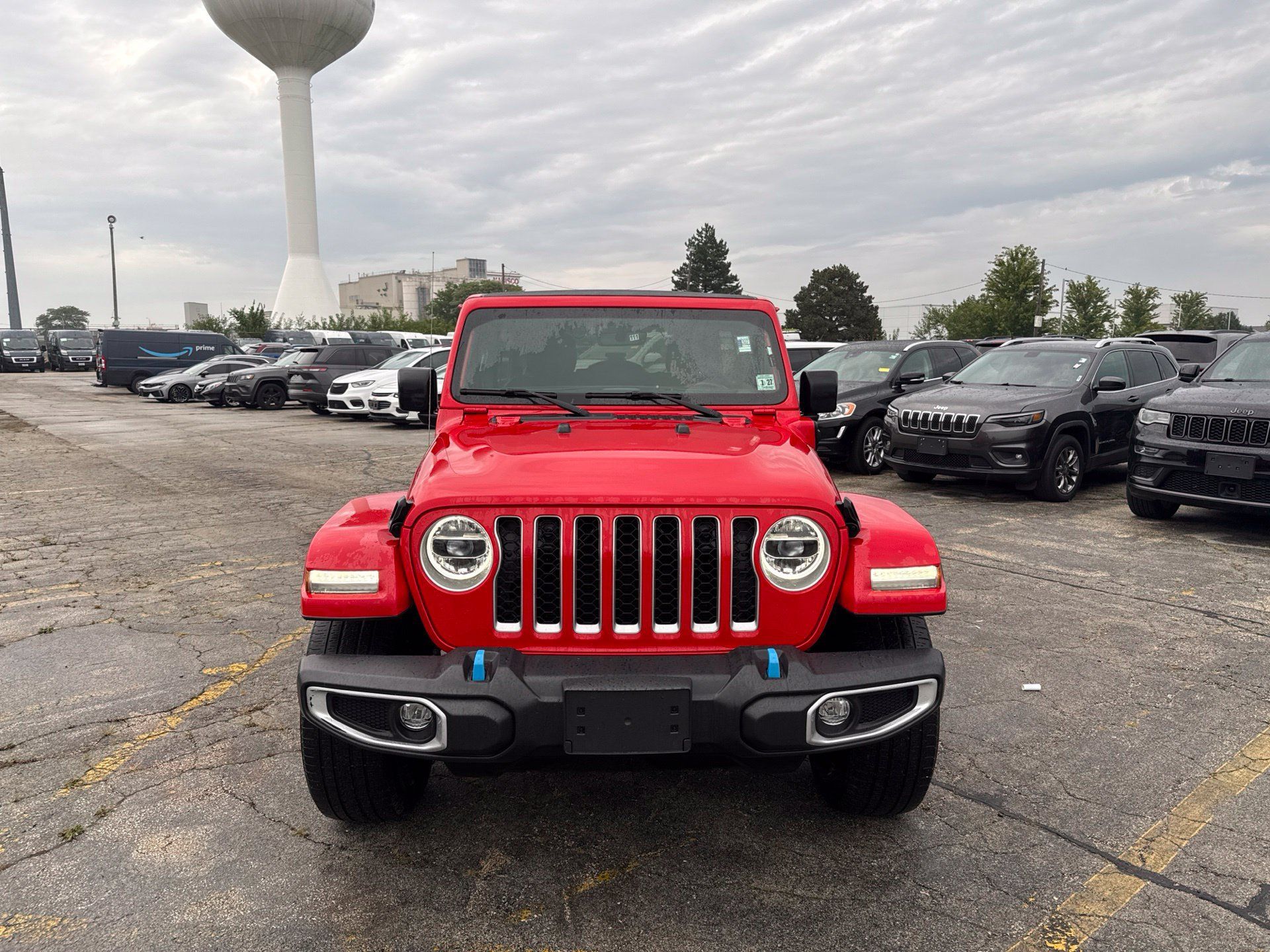Used 2022 Jeep Wrangler Unlimited Sahara w/ Cold Weather Group AWD/4WD image 2