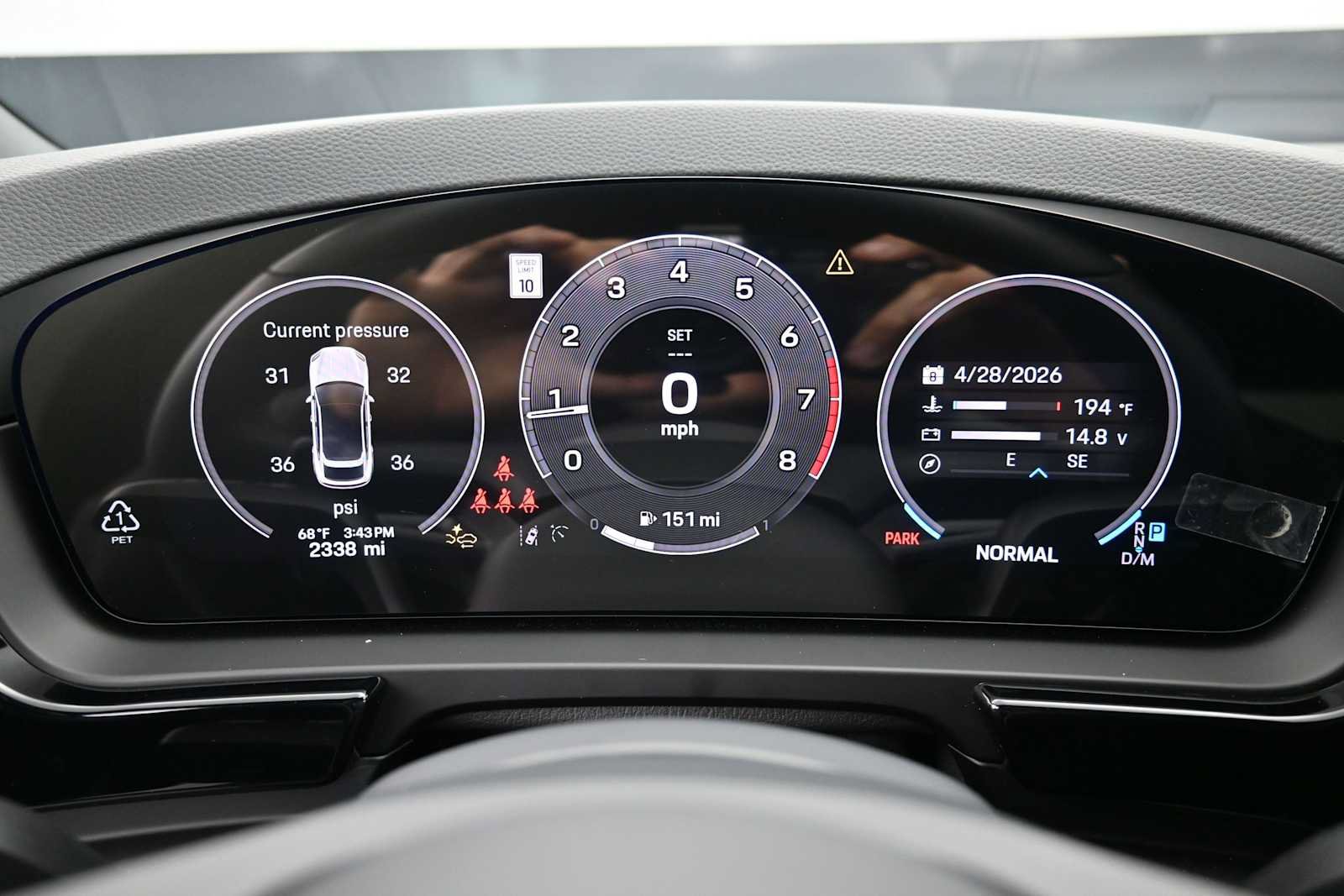 Certified 2025 Porsche Cayenne Coupe AWD/4WD image 10