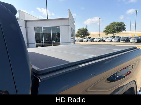 Used 2020 GMC Sierra 1500 SLT RWD image 7