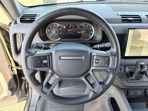 Used 2023 Land Rover Defender 110 X-Dynamic SE AWD/4WD image 10
