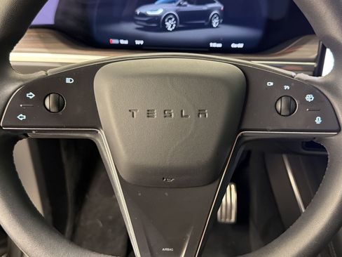 Used 2025 Tesla Model X AWD/4WD image 11