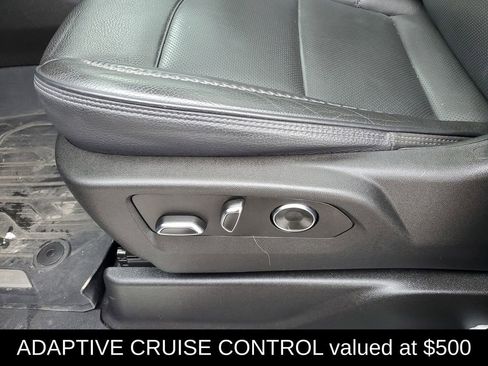 Used 2023 GMC Yukon Denali w/ Denali Reserve Package image 9