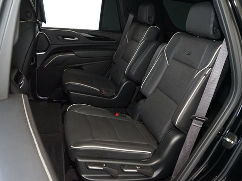 Used 2023 Cadillac Escalade Sport w/ LPO, ONYX Package RWD image 18