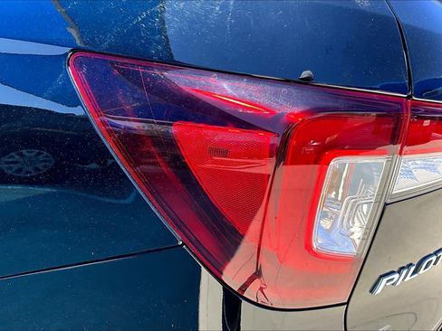 Used 2022 Honda Pilot Sport image 29