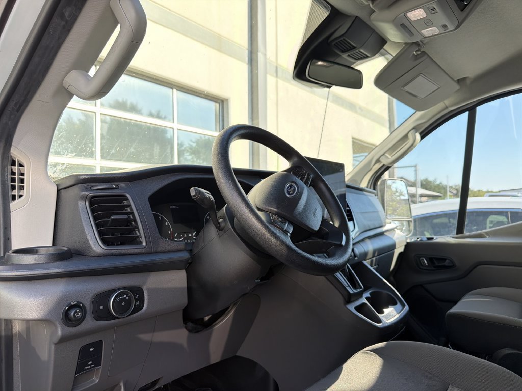 Used 2024 Ford Transit 350 XLT RWD image 6