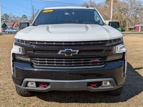 Used 2022 Chevrolet Silverado 1500 LT Trail Boss w/ Convenience Package II image 9