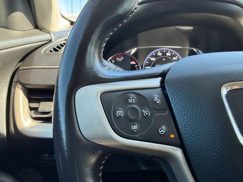 Used 2022 GMC Terrain Denali w/ LPO, Floor Liner Package AWD/4WD image 30