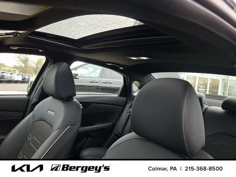 Certified 2023 Kia Forte GT-Line w/ GT-Line Premium Package FWD image 17