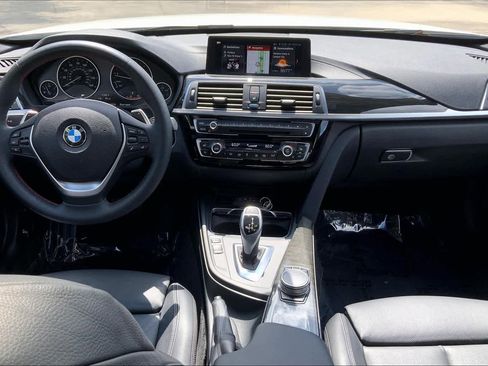 Used 2018 BMW 330i Sedan image 15