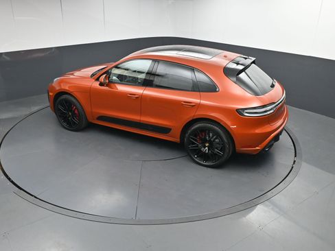 Certified 2022 Porsche Macan GTS image 35