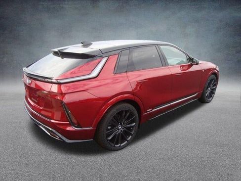 New 2026 Cadillac Lyriq V image 6