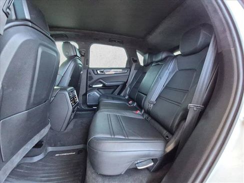 Used 2019 Porsche Cayenne Turbo AWD/4WD image 21