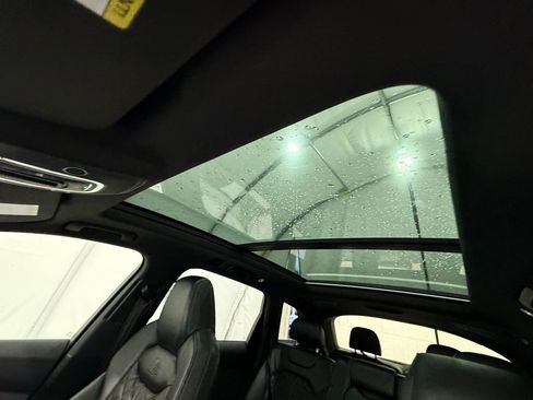 Used 2021 Audi SQ7 Premium Plus w/ Driver Assistance Package image 45