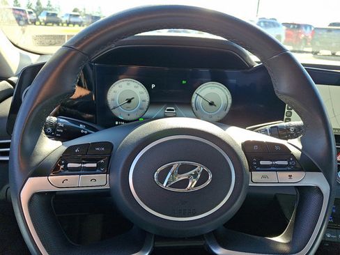 Used 2023 Hyundai Elantra Limited w/ Preferred Accessory Package image 21