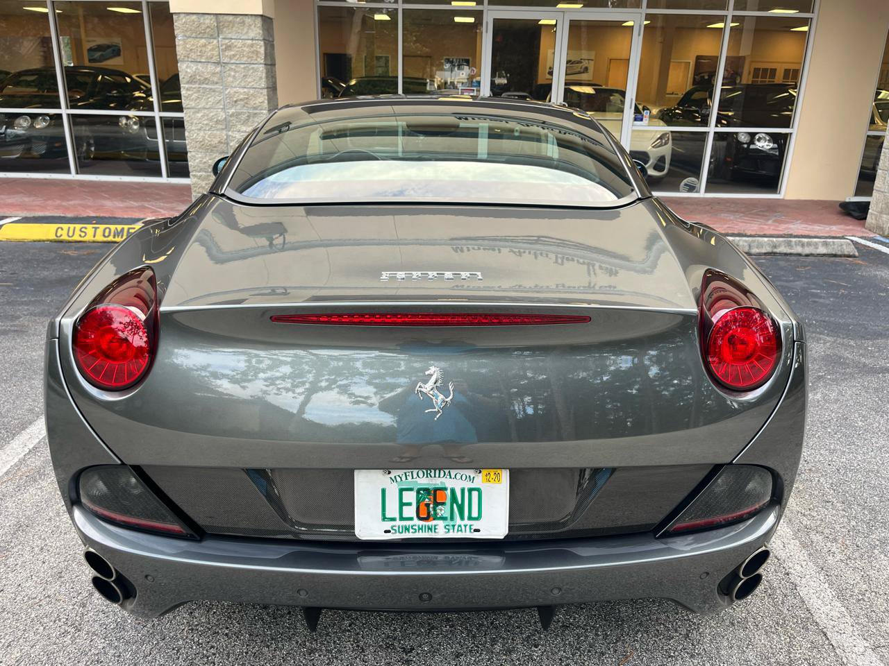 Used 2011 Ferrari California RWD image 20