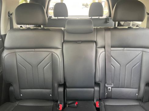 Used 2025 Hyundai Santa Fe SEL image 38