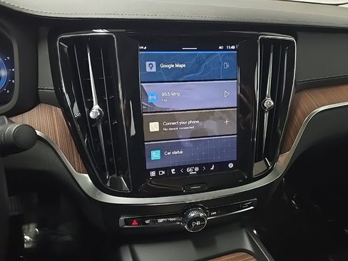 Used 2023 Volvo S60 B5 Ultimate image 24