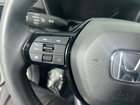 Used 2025 Honda CR-V EX-L image 12
