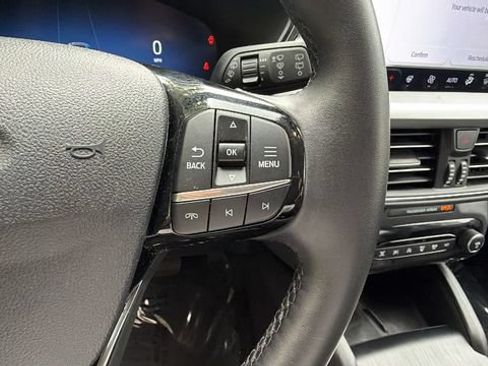 Certified 2024 Ford Escape Platinum AWD/4WD image 28