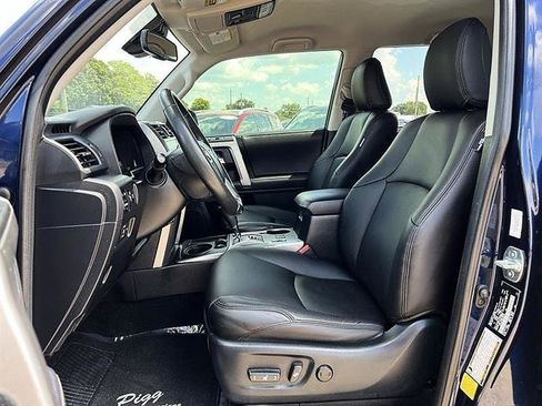 Used 2022 Toyota 4Runner SR5 RWD image 10