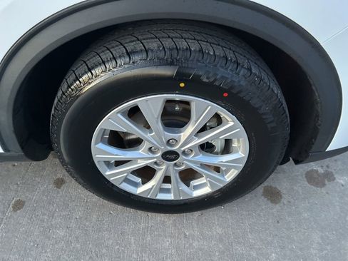 Used 2023 Ford Escape Active image 31