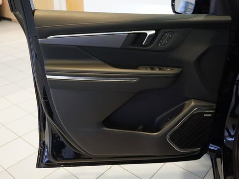 Used 2025 Buick Enclave Sport Touring w/ Power Package image 23